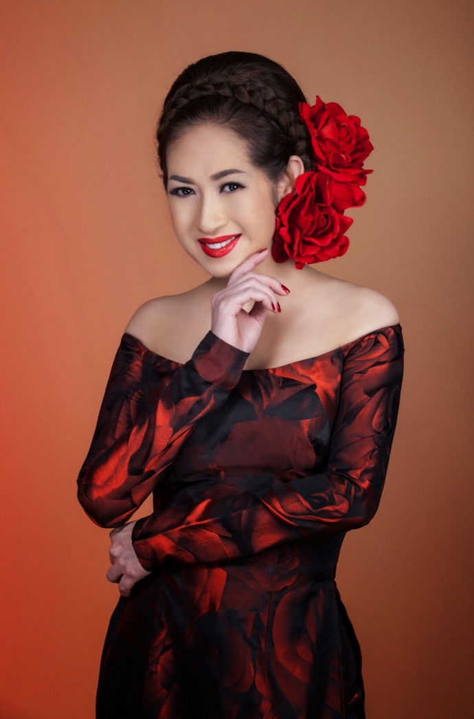 Danh ca &Yacute; Lan chuẩn bị l&agrave;m liveshow kỷ niệm 25 năm