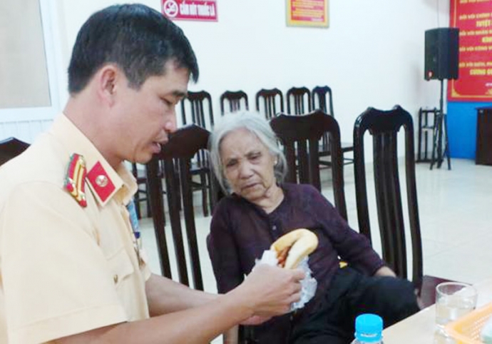 1476971272-147697123892073-cu-ba-1