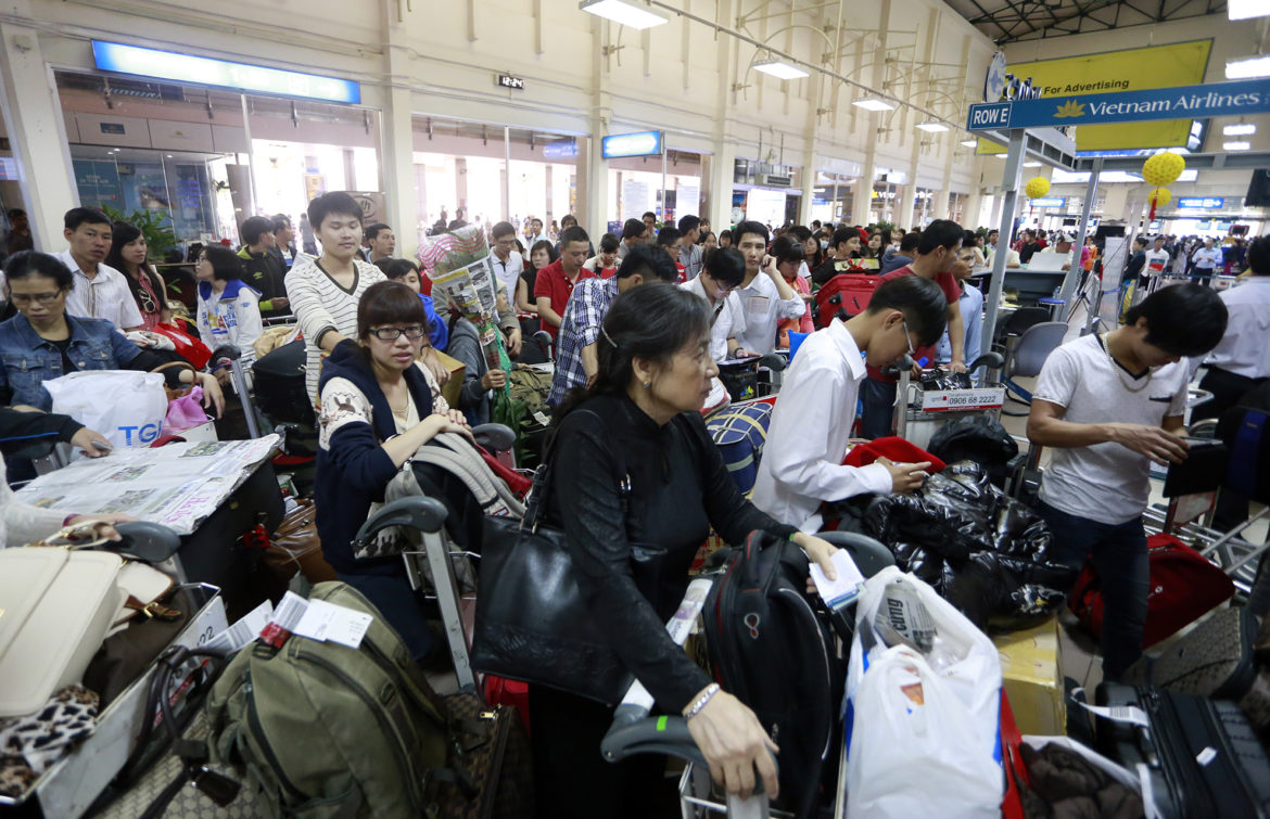 san-bay-tan-son-nhat-ngay-te-1170x755