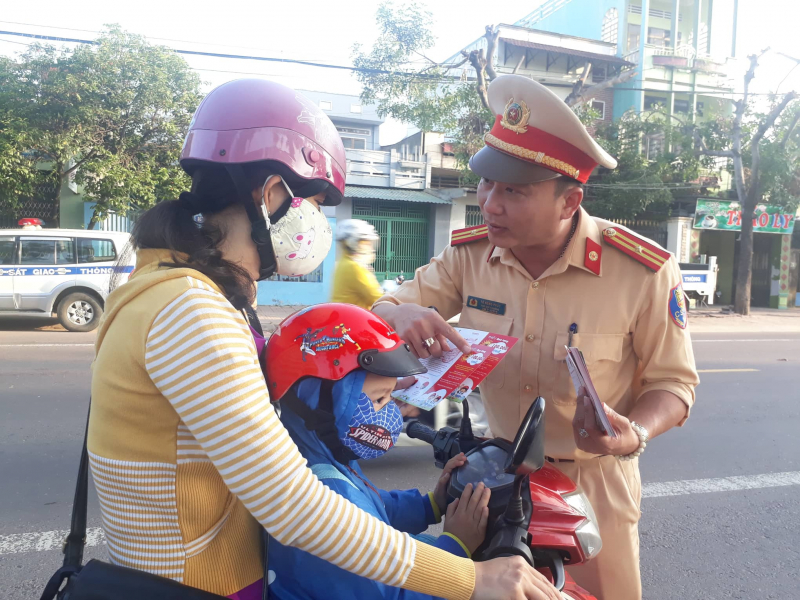 48396756_279352339443712_4416375777960919040_n