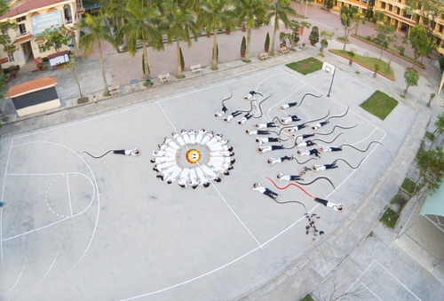 1431579343-aqrfanh_7_xeme