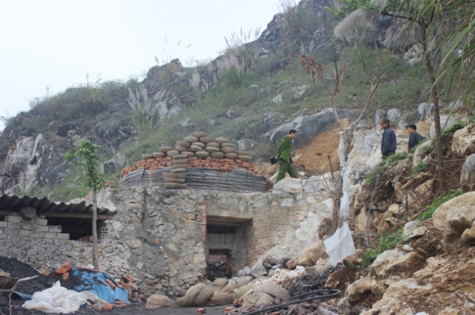 ngat-khi-lo-voi-8-nguoi-chet