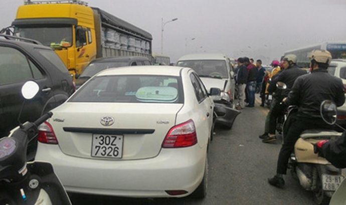 dam-xe-lien-hoan-cau-vinh-tuy