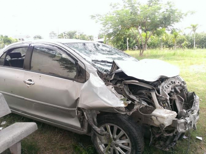 o-to-lao-xuong-song-o-long-an