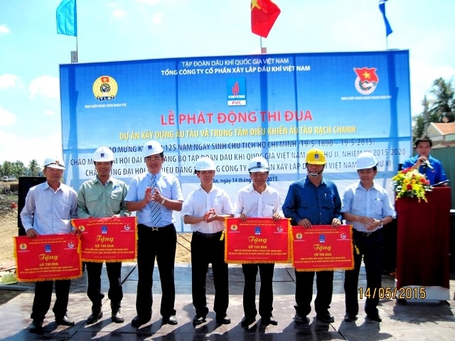 2a Phat dong thi dua