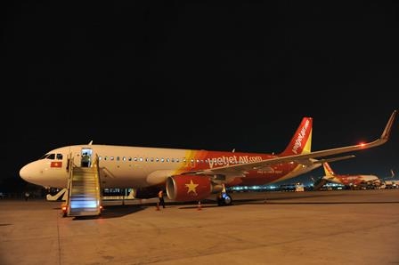 Tau bay thu 30 cua Vietjet (1)