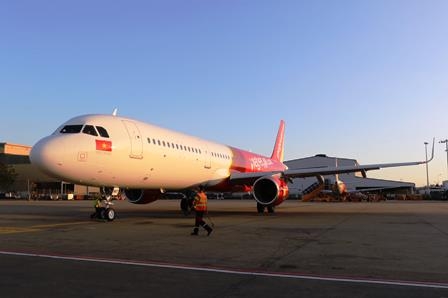 Tau bay VN-A667 moi xuat xuong cua Vietjet  (1)
