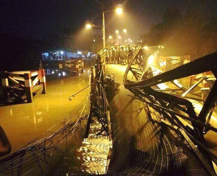 002200-26943379_10214629888118778_1490579690_n - C