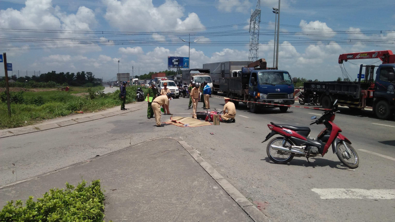 35973037_1733497626717189_6980198703638249472_n