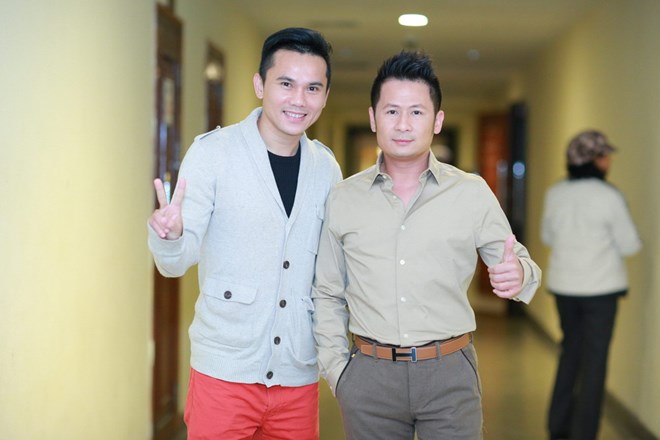 Anh Tu_Thanh vien Quan Dua Hau cu  cung den co vu 