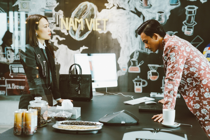 Chi Tro Ly Cua Anh (5)