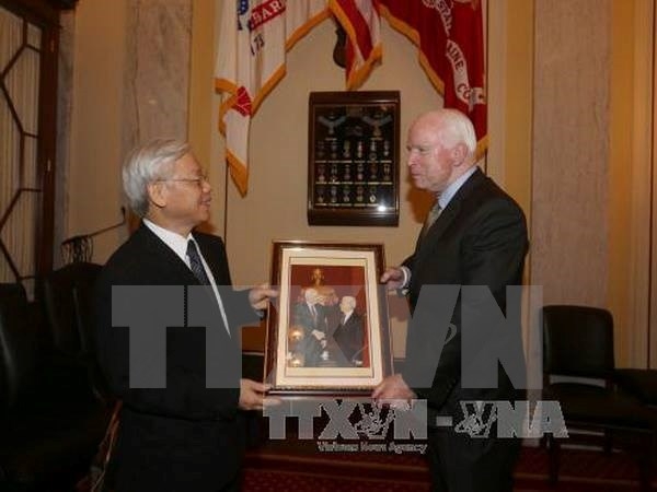 nguyen phu trong va mccain