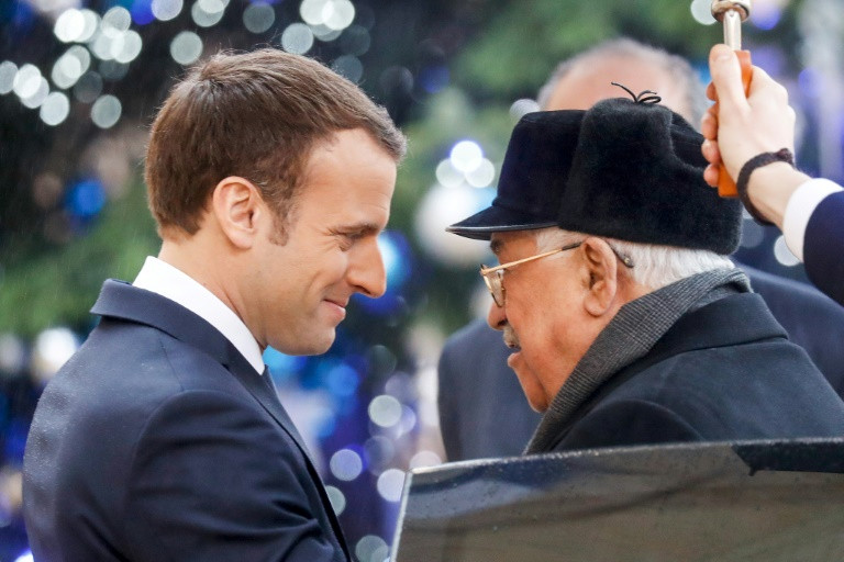 Ph&aacute;p tiếp Abbas