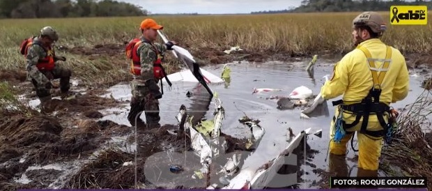 cứu hộ m&aacute;y bay