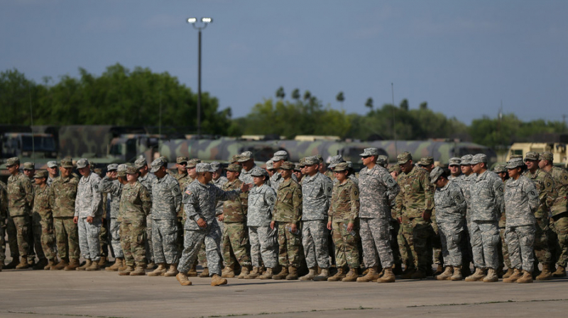 Binh sĩ Qu&acirc;n Vệ Binh Quốc gia Texas