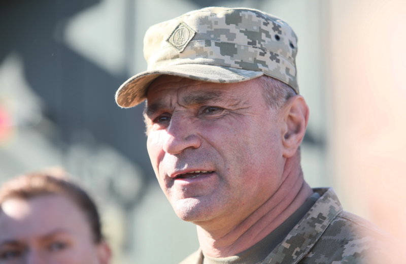 Tư lệnh hai qu&acirc;n Ukraine