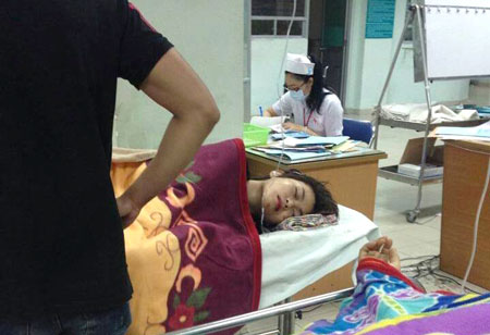 Người mẫu M&acirc;u Thanh Thủy điều trị tại bệnh viện