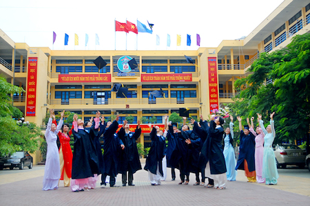 Sinh vi&ecirc;n c&aacute;c trường Đại học ngo&agrave;i c&ocirc;ng lập gặp nhiều kh&oacute; khăn khi t&igrave;m việc 
