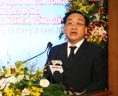 Ph&oacute; thủ tướng Ho&agrave;ng Trung Hải nhấn mạnh: