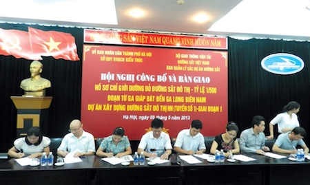 Hội nghị c&ocirc;ng bố chỉ giới