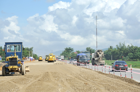 Cienco 4 đẩy nhanh tiến độ mở rộng QL1 qua H&agrave; Tĩnh