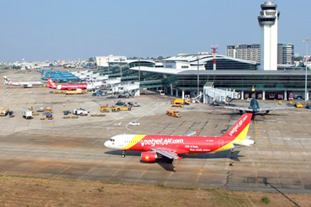 Một h&agrave;nh kh&aacute;ch người H&agrave; Nội bị cấm bay 6 th&aacute;ng v&igrave; n&oacute;i đ&ugrave;a c&oacute; bom h&ocirc;m 10/3