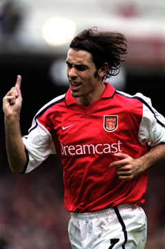 Robert Pires v&agrave;