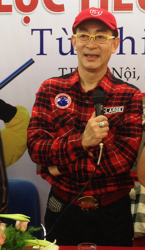 &Ocirc;ng b&agrave;y tỏ muốn được quảng b&aacute; h&igrave;nh ảnh du lịch Việt Nam đến Trung Quốc, hy vọng du kh&aacute;ch Trung Quốc đến Việt Nam ng&agrave;y c&agrave;ng nhiều, qua đ&oacute; tăng cường giao lưu văn h&oacute;a, t&igrave;nh hữu nghị giữa hai nước Việt - Trung.