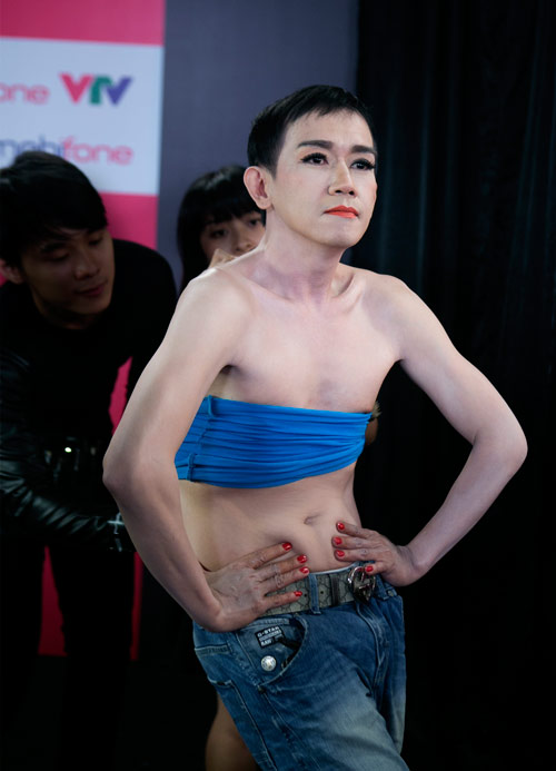 Tạm chia tay với h&igrave;nh tượng c&ocirc; g&aacute;i đ&aacute;ng y&ecirc;u Phương Mỹ Chi, Minh Thuận h&oacute;a th&acirc;n th&agrave;nh đệ nhất sexy Thu Minh show 3 Gương mặt th&acirc;n quen. 