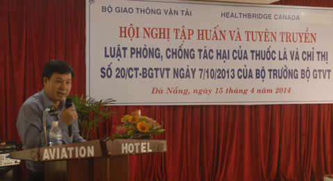 &Ocirc;ng Hồ Hữu H&ograve;a, Vụ ph&oacute; Vụ Ph&aacute;p chế - Bộ GTVT ph&aacute;t biểu tại hội nghị.