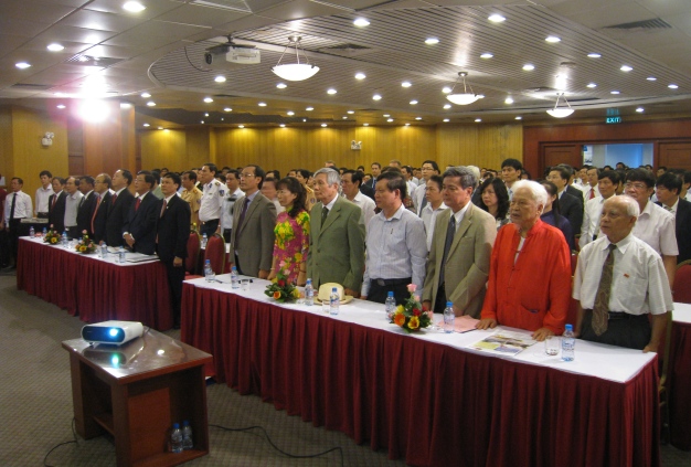 Lễ kỷ niệm c&oacute; sự tham dự của nhiều c&aacute;n bộ đăng kiểm l&atilde;o th&agrave;nh