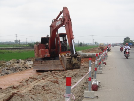 Thi c&ocirc;ng dự &aacute;n mở rộng QL1 tại Thừa Thi&ecirc;n - Huế