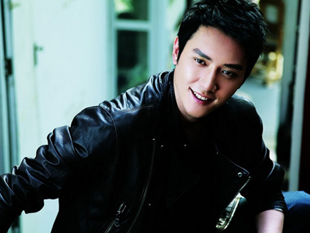 Diễn vi&ecirc;n Ph&ugrave;ng Triệu Phong