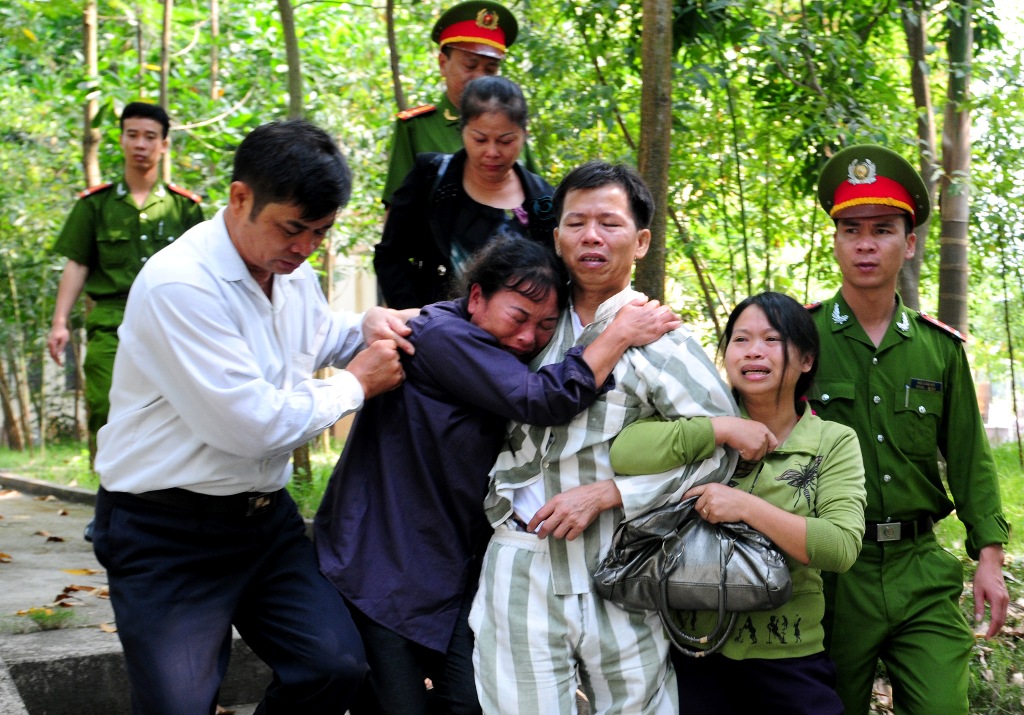 &Ocirc;ng Chấn trong ng&agrave;y được trả tự do