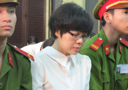 Si&ecirc;u lừa Huỳnh Thị Huyền Như bị t&ograve;a &aacute;n tuy&ecirc;n phạt bồi thường mức tiền si&ecirc;u khủng 4.000 tỷ đồng