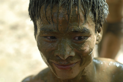 Anh Nguyễn Văn Nam người tham gia v&agrave;o lễ hội vật cầu l&agrave;ng V&acirc;n chia sẻ: 