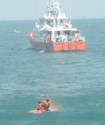 Diễn tập phối hợp TKCN H&agrave;ng kh&ocirc;ng, H&agrave;ng hải tr&ecirc;n biển B&agrave; Rịa - Vũng T&agrave;u