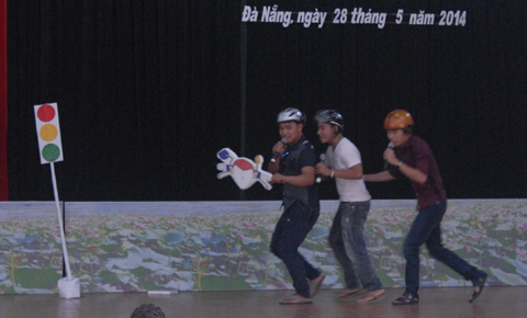 Một số cảnh trong c&aacute;c tiểu phẩm dự thi.