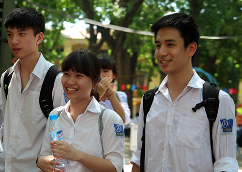 Đề Văn năm nay Trung Quốc đặt gi&agrave;n khoan Hải Dương 981 tr&aacute;i ph&eacute;p tr&ecirc;n v&ugrave;ng biển Việt Nam đ&atilde; xuất hiện trong đề thi tốt nghiệp m&ocirc;n Văn năm nay