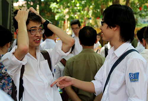 Em Ho&agrave;ng Ngọc Huy (Trường THPT Phan Đ&igrave;nh Ph&ugrave;ng) t&acirc;m sự 