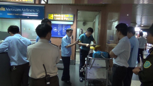 Kiểm tra an ninh đối với h&agrave;nh l&yacute; thất lạc, v&ocirc; chủ trước khi lưu kho l&agrave; đ&uacute;ng quy định