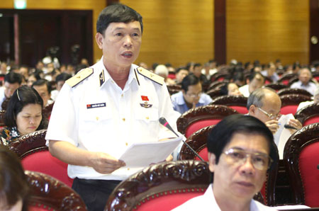 ĐB Nguyễn Viết Nhi&ecirc;n (Hải Ph&ograve;ng) ph&aacute;t biểu tại Quốc hội ng&agrave;y 4/6 