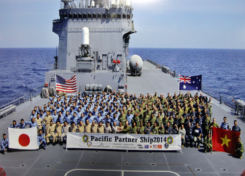 Lực lượng đại diện c&aacute;c quốc gia tham gia chương tr&igrave;nh đối t&aacute;c Th&aacute;i B&igrave;nh Dương 2014 tại Đ&agrave; Nẵng