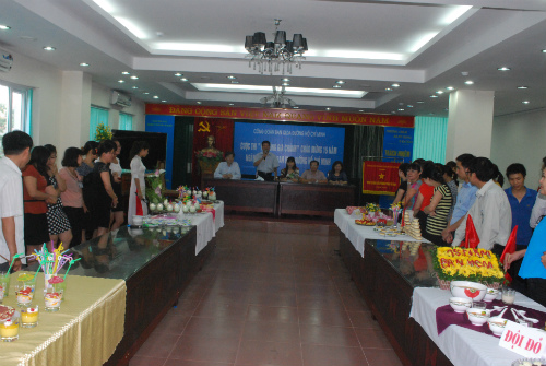 C&aacute;c chị em đang h&aacute;o hức chuẩn bị thi t&agrave;i