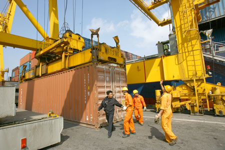 C&aacute;c cảng biển tại khu vực Hải Ph&ograve;ng đua nhau giảm gi&aacute; dịch vụ xếp dỡ container gi&uacute;p c&aacute;c chủ t&agrave;u ngoại &ldquo;ngư &ocirc;ng đắc lợi&rdquo; 
