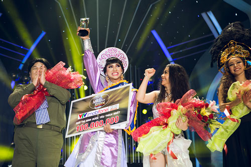  Sau 12 đ&ecirc;m thi, Ho&agrave;i L&acirc;m trở th&agrave;nh Qu&aacute;n qu&acirc;n chương tr&igrave;nh Gương mặt th&acirc;n quen 2014 v&agrave; nhận giải thưởng trị gi&aacute; 700 triệu đồng từ Ban tổ chức.