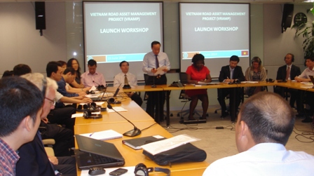 C&aacute;c đại biểu thảo luận tại hội thảo