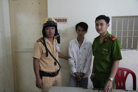 T&ecirc;n trộm xe đạp điện tại tại C&ocirc;ng an phường Đa Kao, quận 1