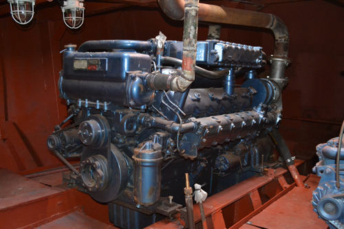 Buồng m&aacute;y của t&agrave;u th&eacute;p Bảo Duy 09