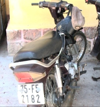 Chiếc xe m&aacute;y L&ecirc; Ngọc B&igrave;nh h&agrave;nh nghề xe &ocirc;m